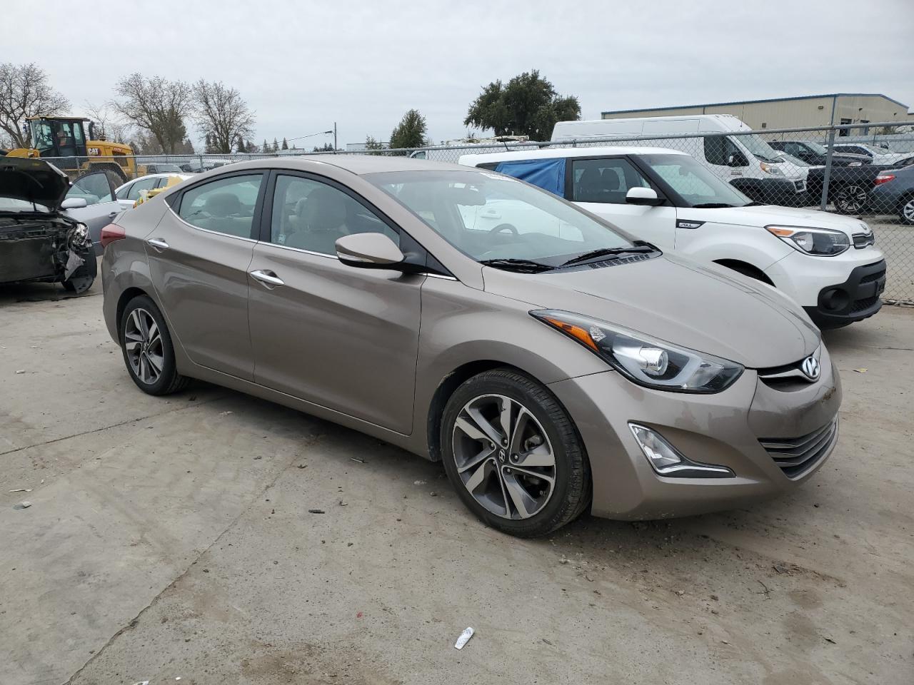 2015 Hyundai Elantra - Image 4