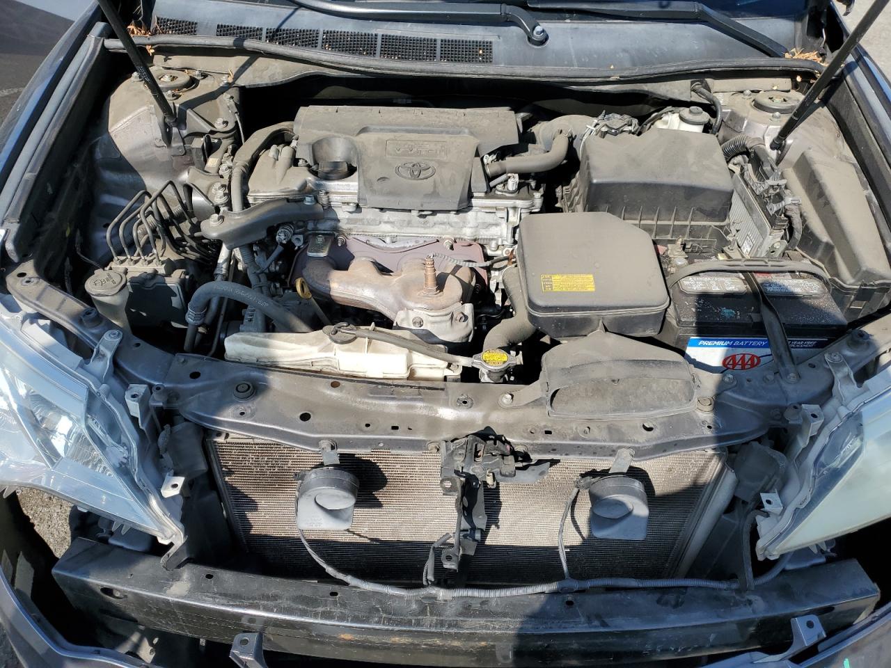 2014 Toyota Camry - Image 11