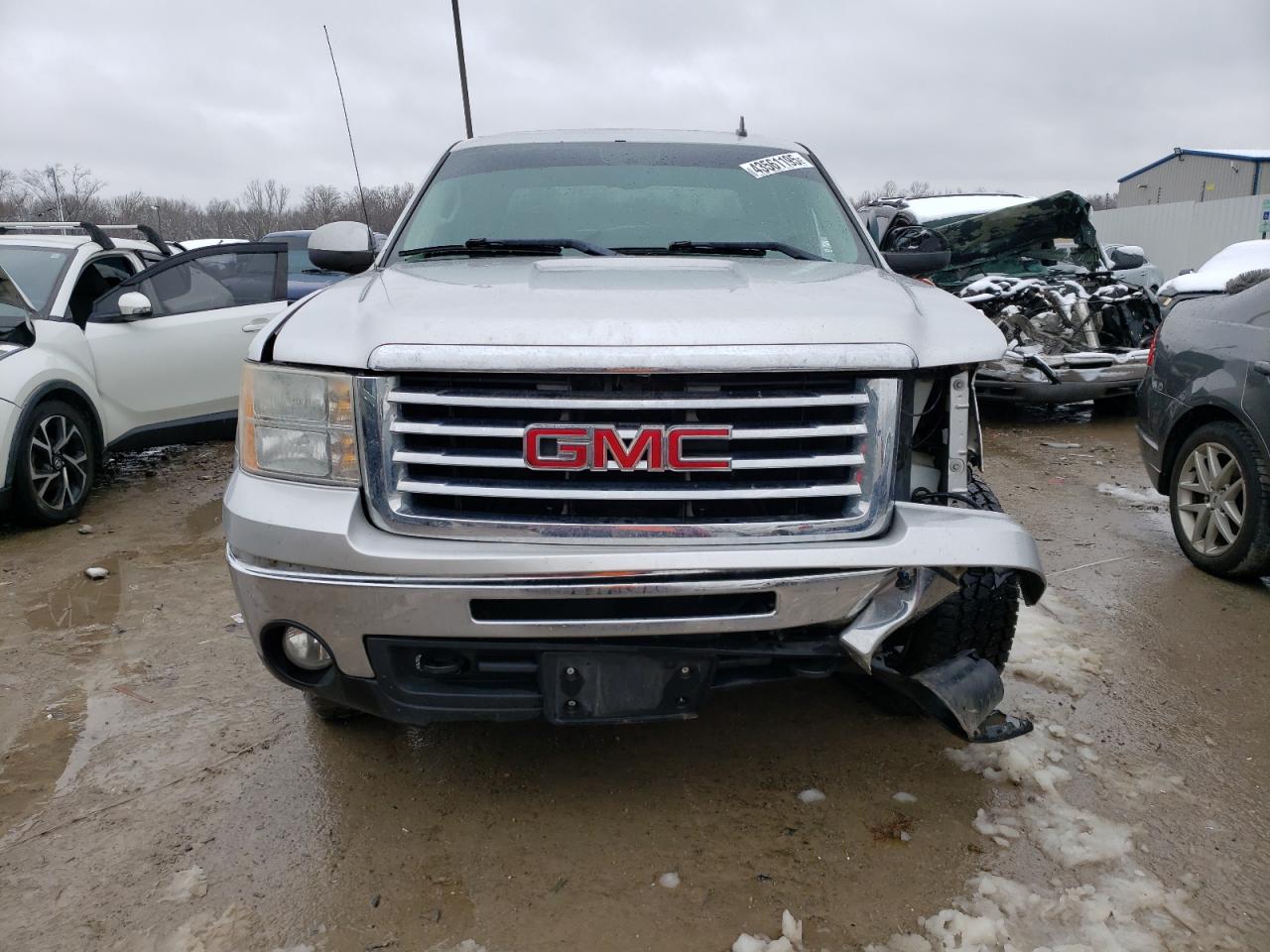 2011 GMC Sierra - Image 5