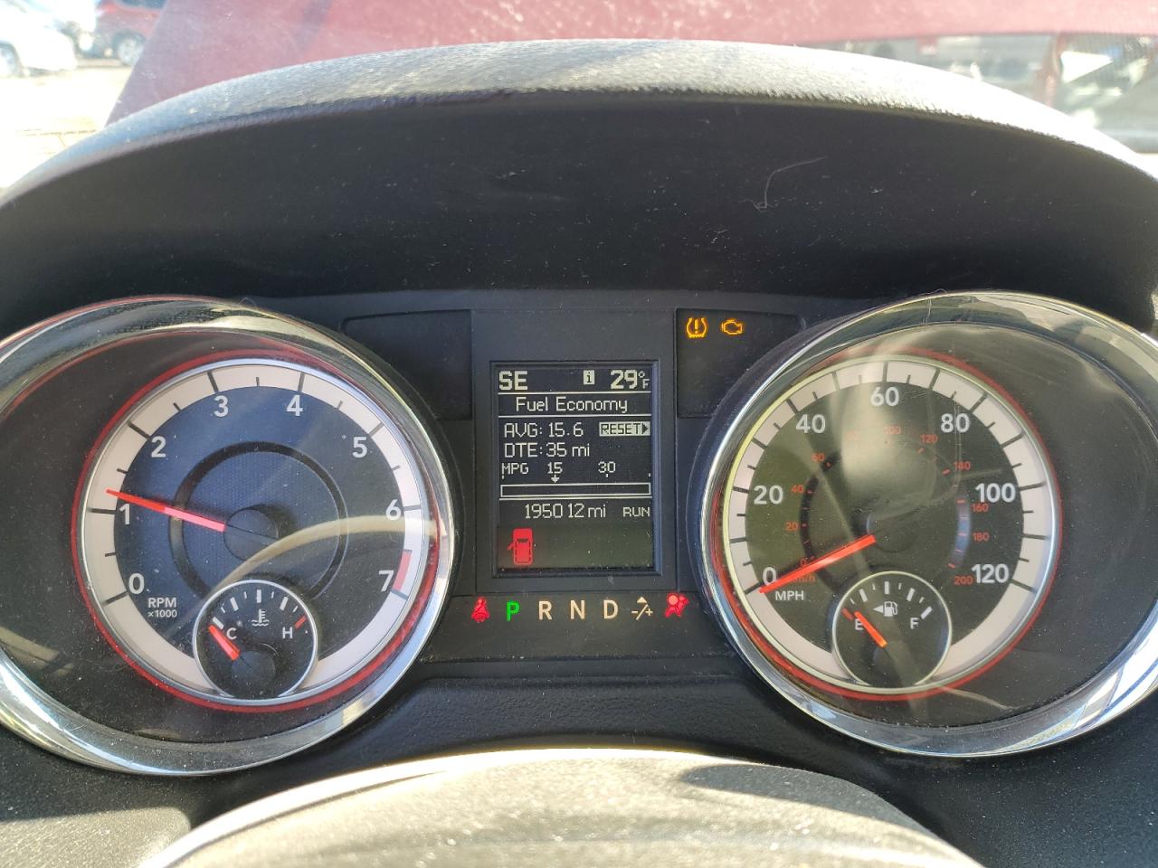 2015 Dodge Caravan - Image 9