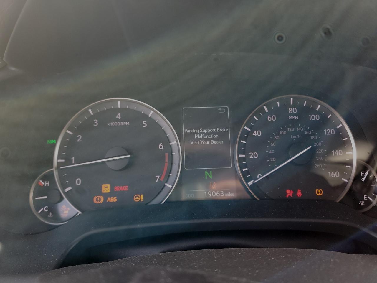 2021 Lexus RX - Image 9