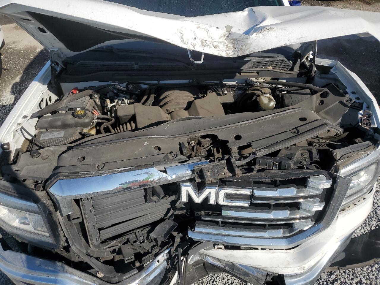 2018 GMC Sierra - Image 11