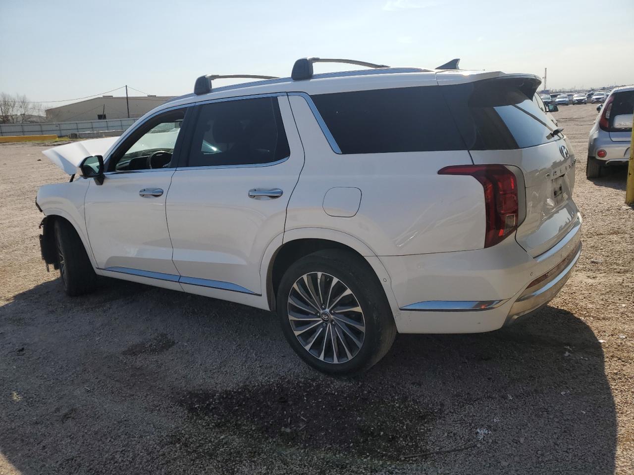 2023 Hyundai Palisade - Image 2