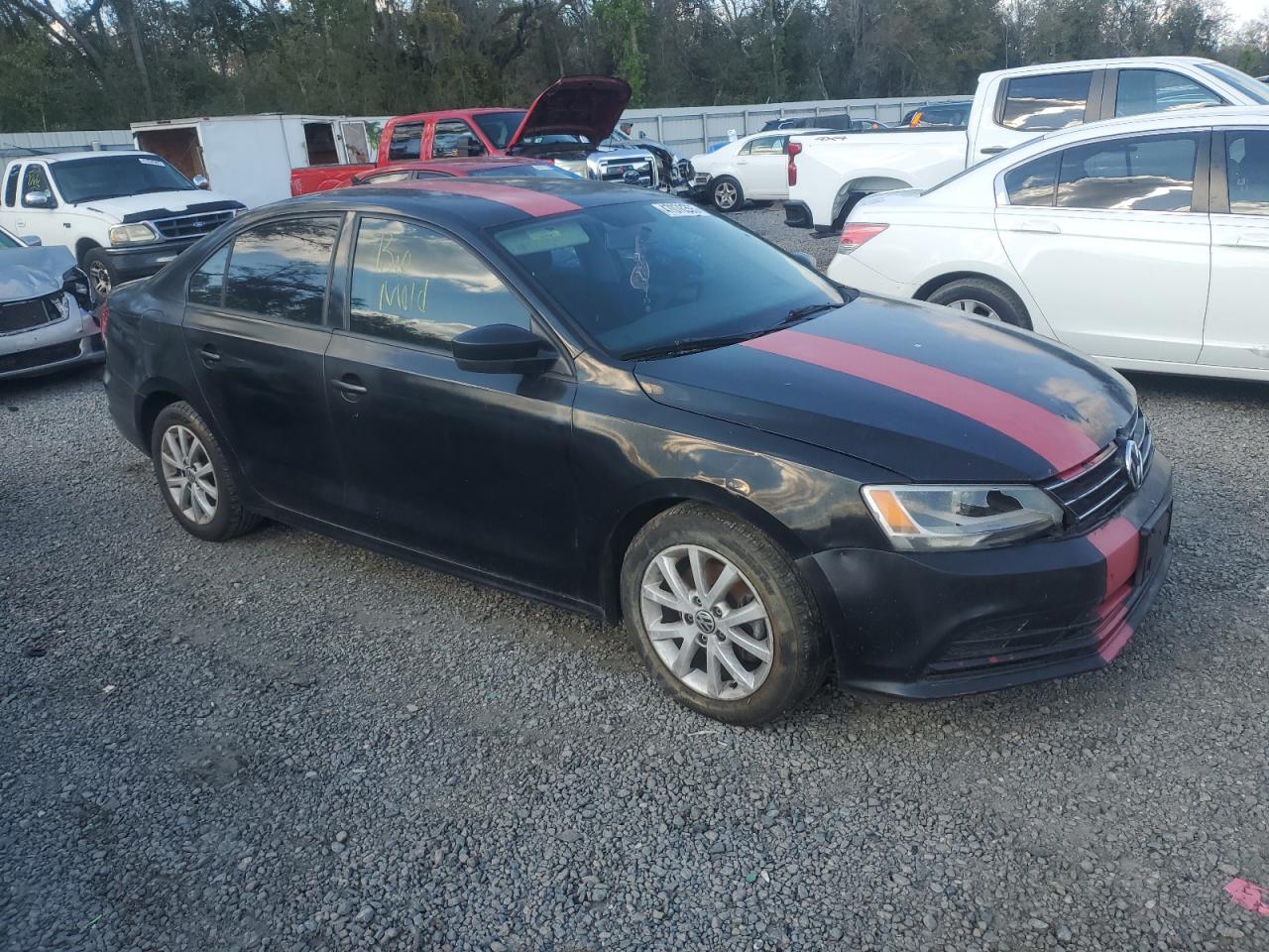2015 Volkswagen Jetta - Image 4