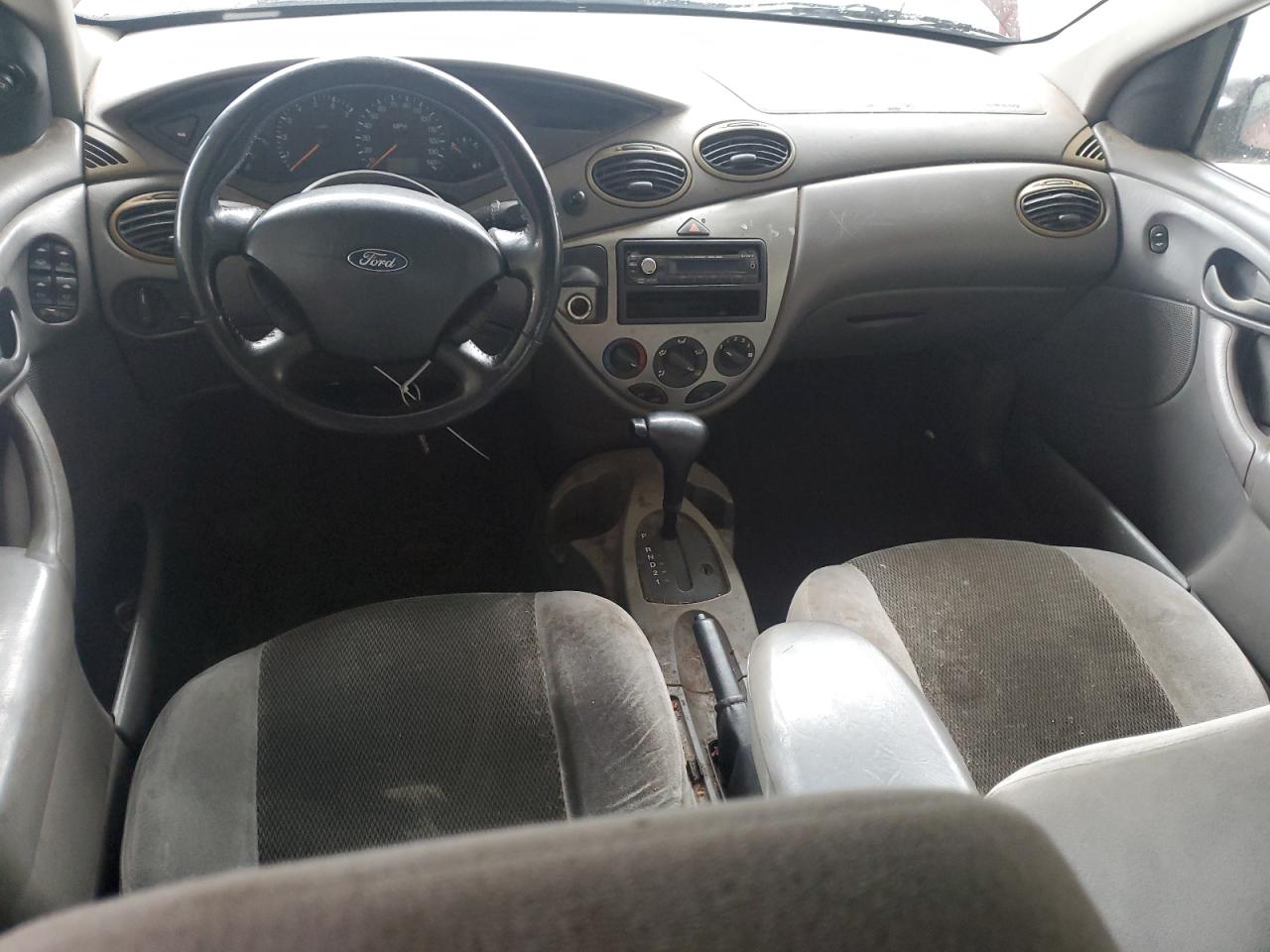 2002 Ford Focus - Image 8