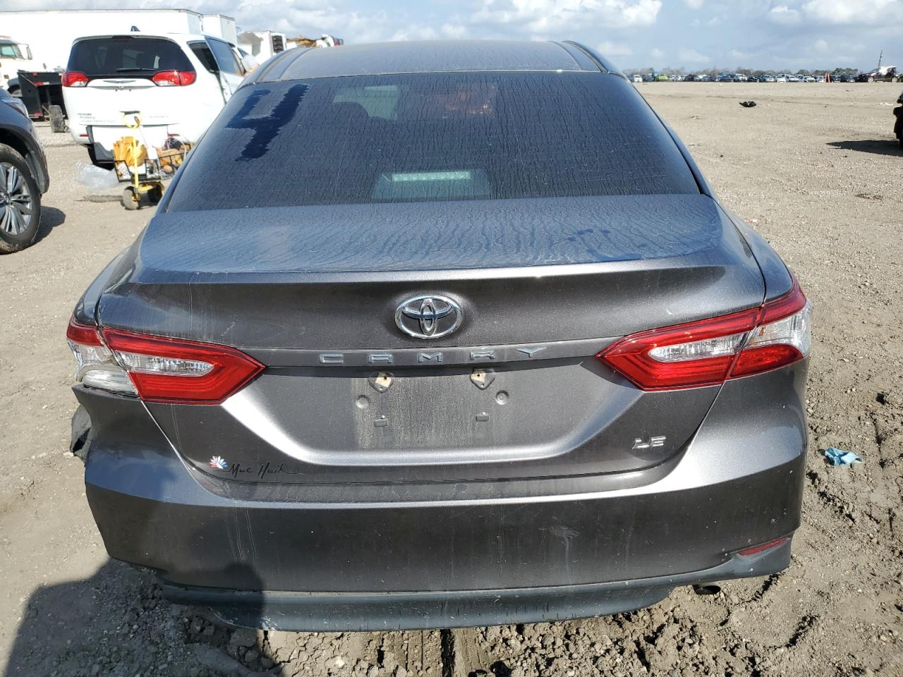 2018 Toyota Camry - Image 6