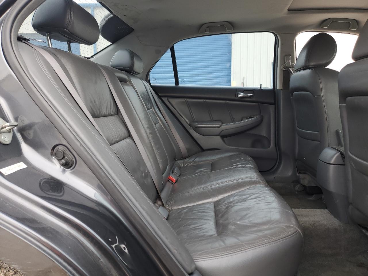 2004 Honda Accord - Image 10