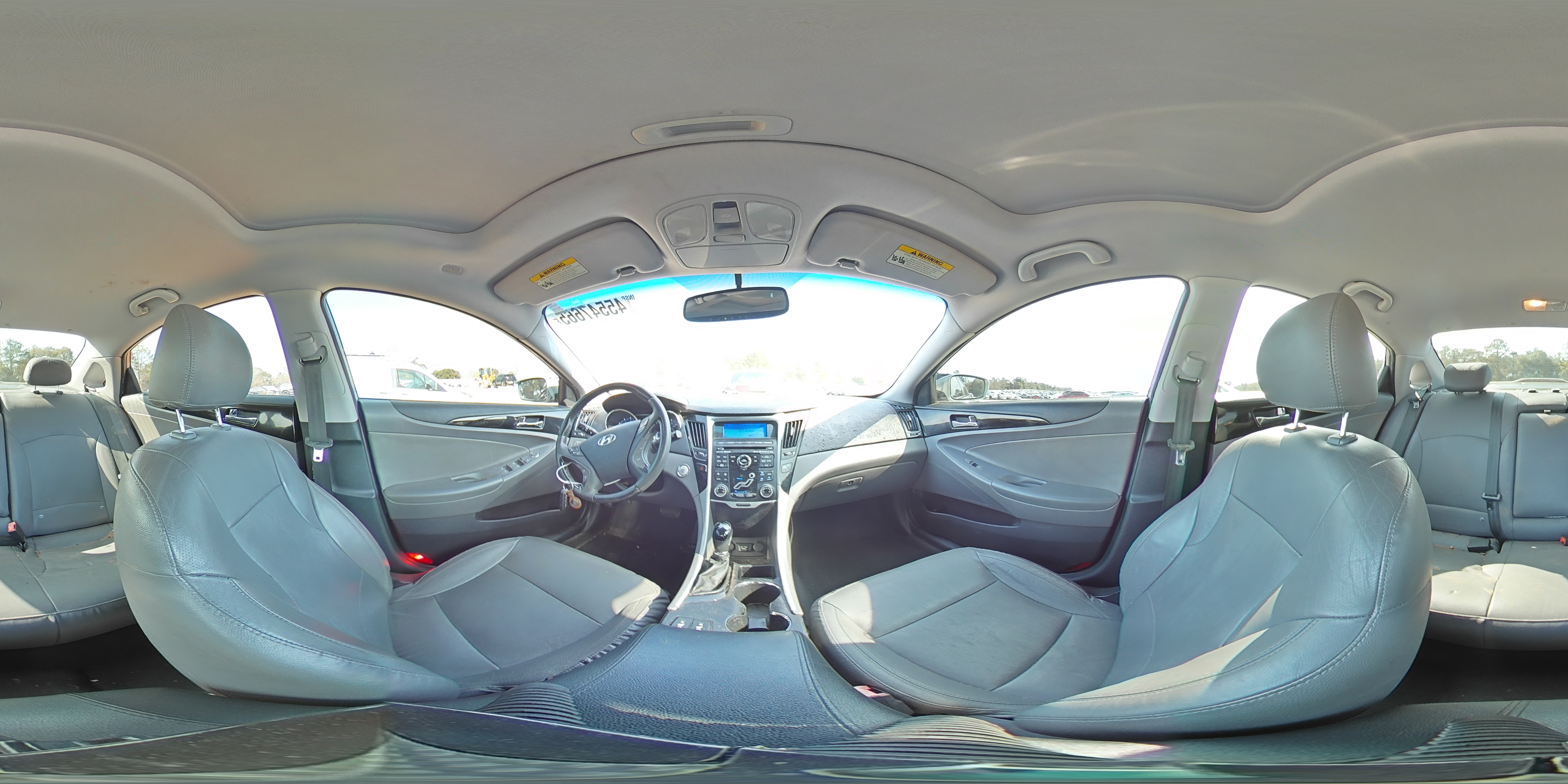 2011 Hyundai Sonata - Image 12