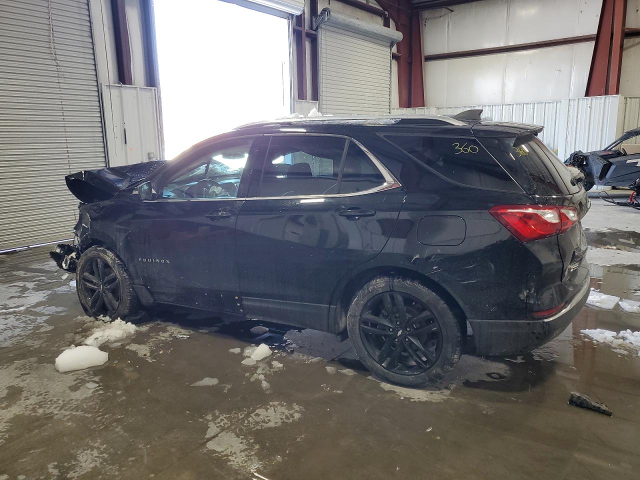 2020 Chevrolet Equinox - Image 2