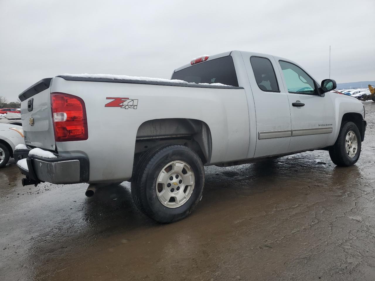 2013 Chevrolet Silverado - Image 3