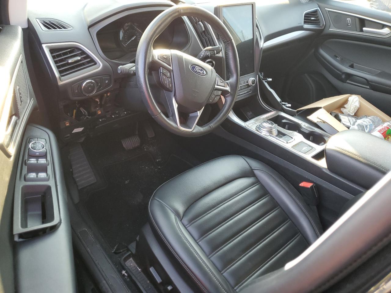 2023 Ford Edge - Image 8