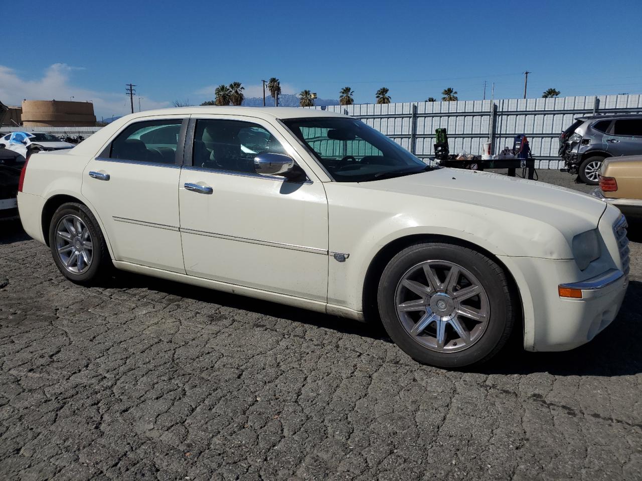 2006 Chrysler 300 - Image 4