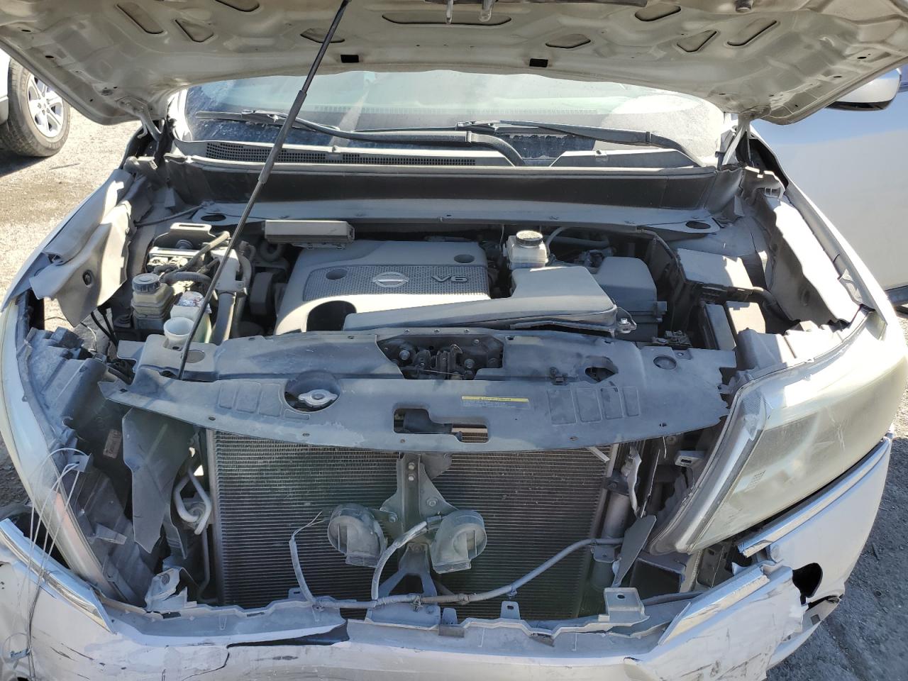 2013 Nissan Pathfinder - Image 12