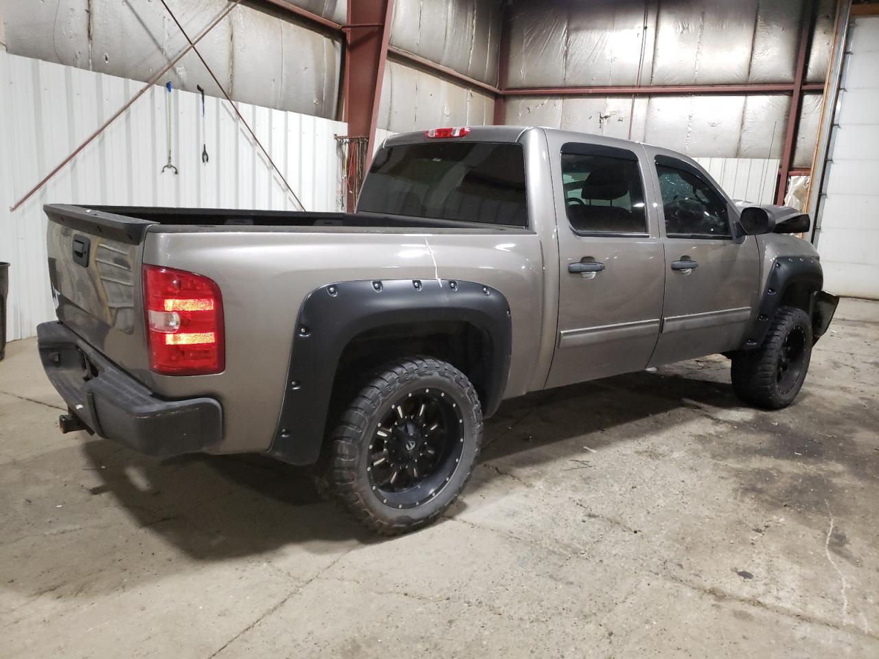 2013 Chevrolet Silverado - Image 3