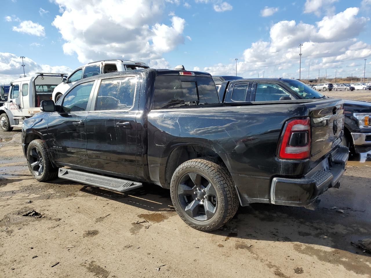 2019 RAM 1500 - Image 2