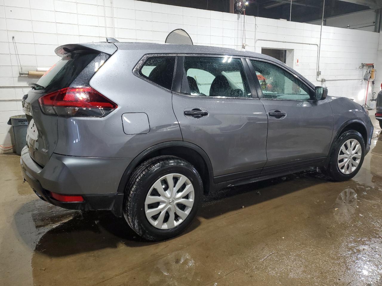 2020 Nissan Rogue - Image 3