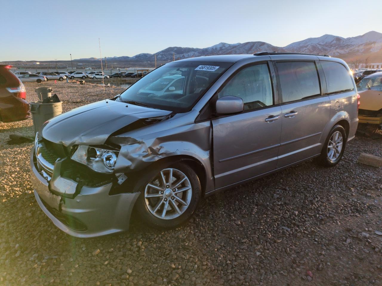 2015 Dodge Caravan - Image 1