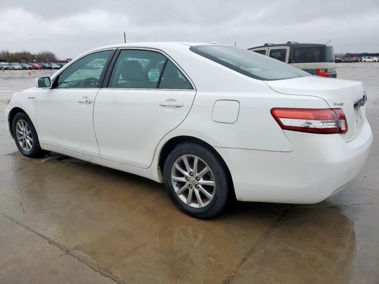 2010 Toyota Camry - Image 2