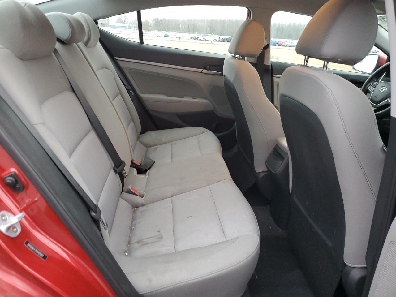 2017 Hyundai Elantra - Image 10