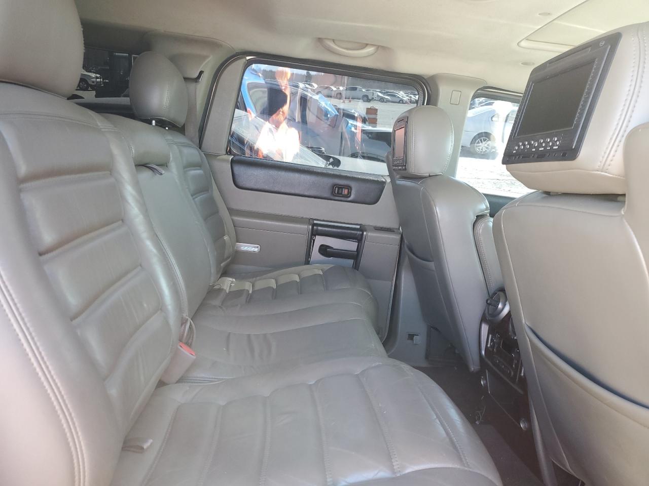 2003 Hummer H2 - Image 11
