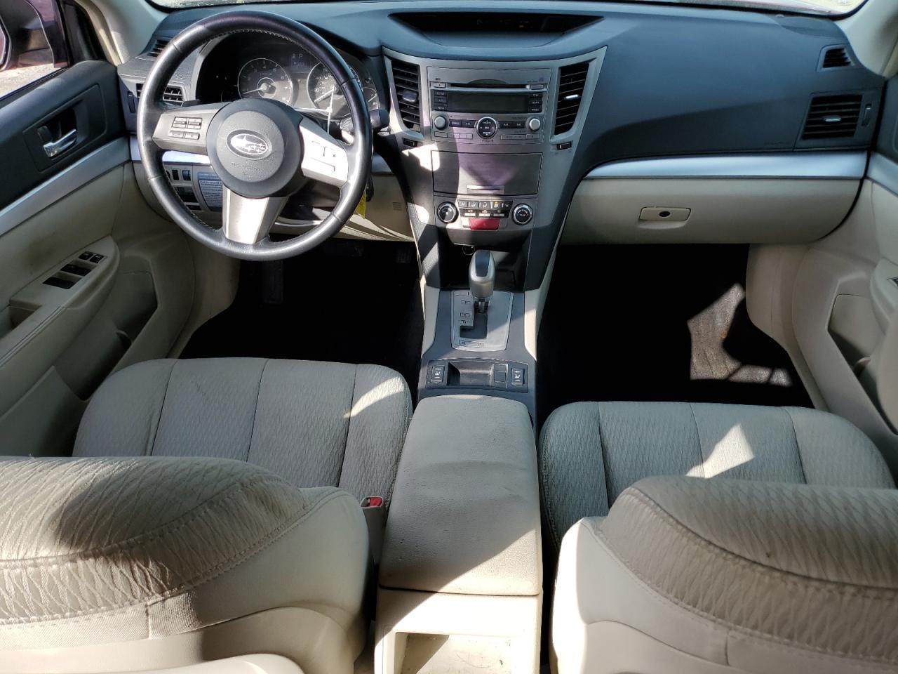 2011 Subaru Outback - Image 8