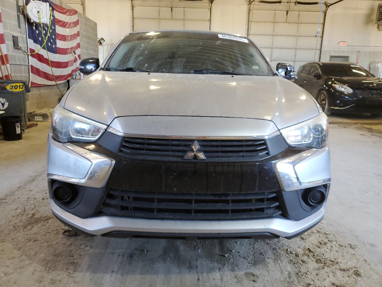 2016 Mitsubishi Outlander - Image 5