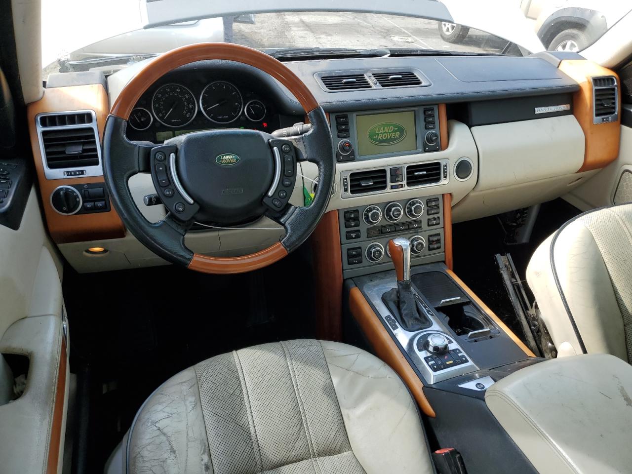 2007 Land Rover Range Rover - Image 8