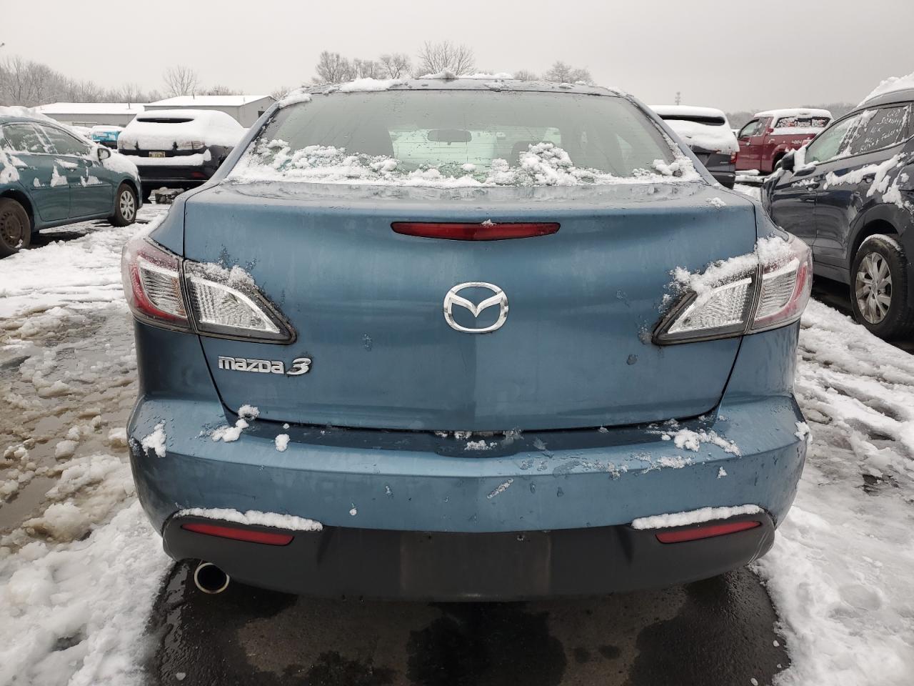 2010 Mazda 3 - Image 6