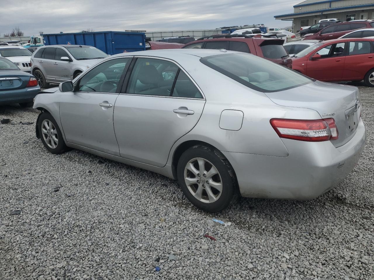 2011 Toyota Camry - Image 2