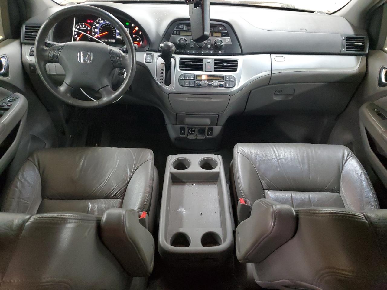 2008 Honda Odyssey - Image 8