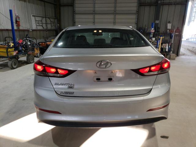  HYUNDAI ELANTRA 2018 Сріблястий