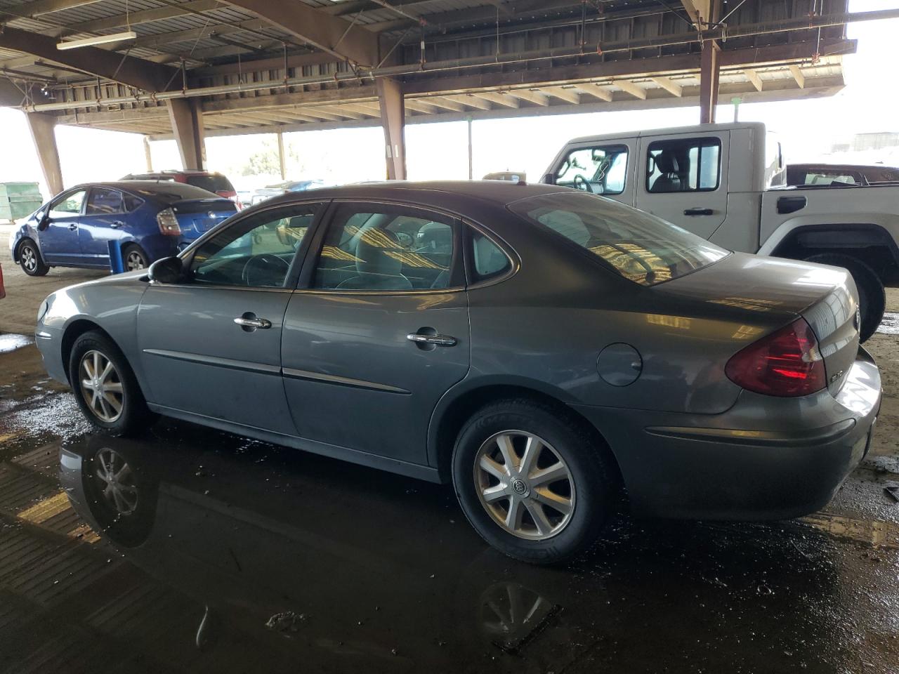 2005 Buick LaCrosse - Image 2