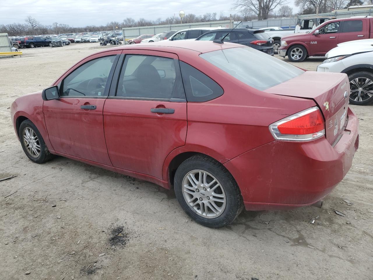 2009 Ford Focus - Image 2