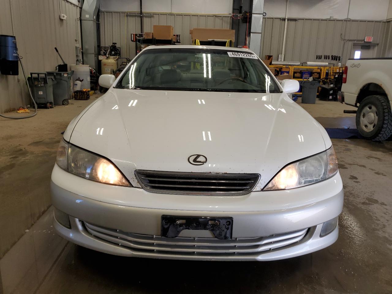 2001 Lexus ES - Image 5