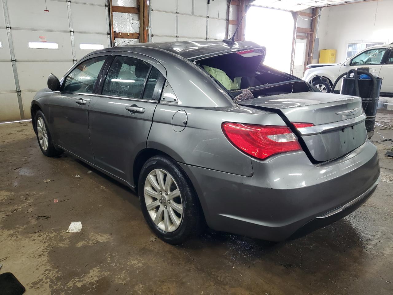 2012 Chrysler 200 - Image 2