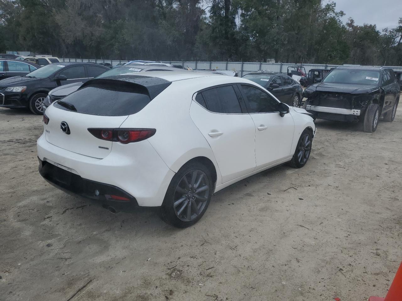 2019 Mazda 3 - Image 3