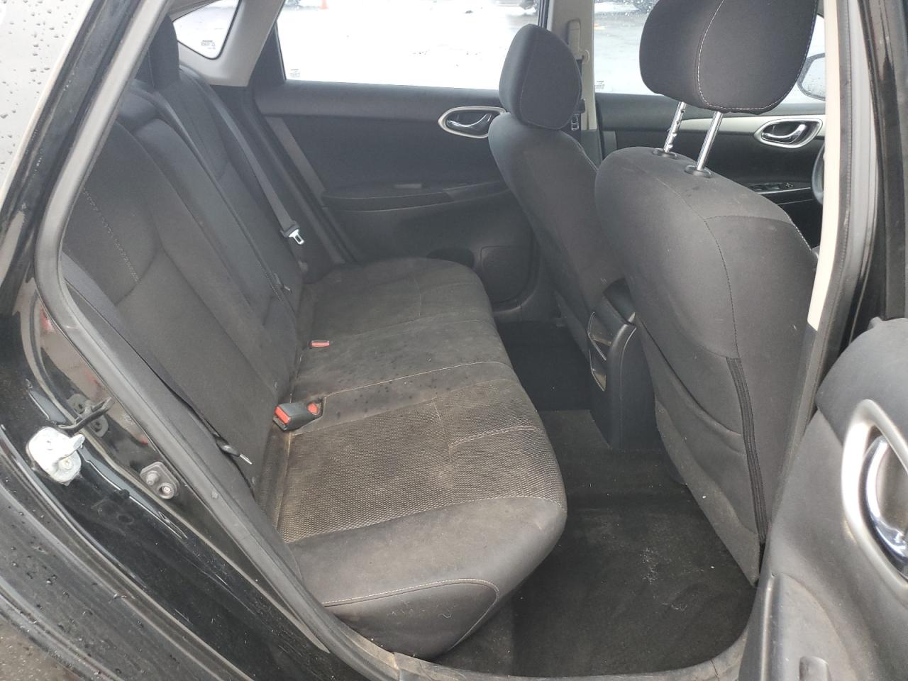 2015 Nissan Sentra - Image 10