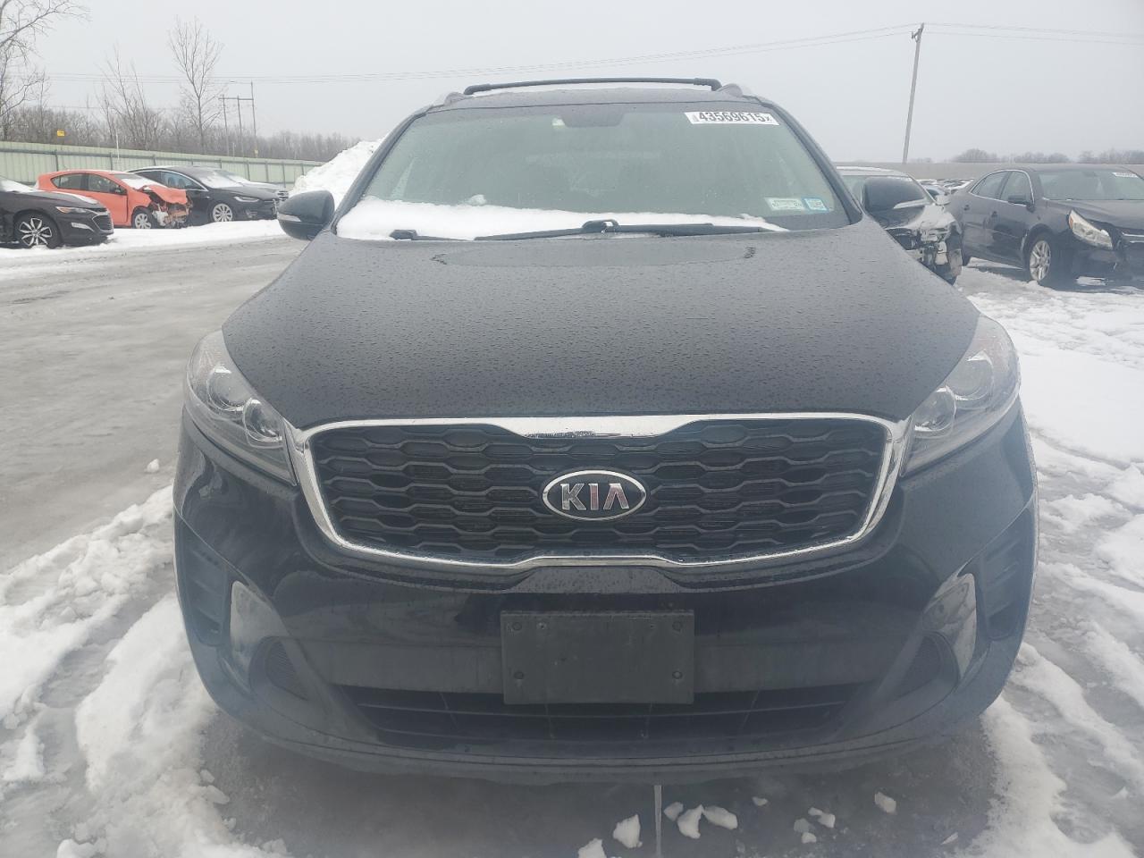2019 Kia Sorento - Image 5