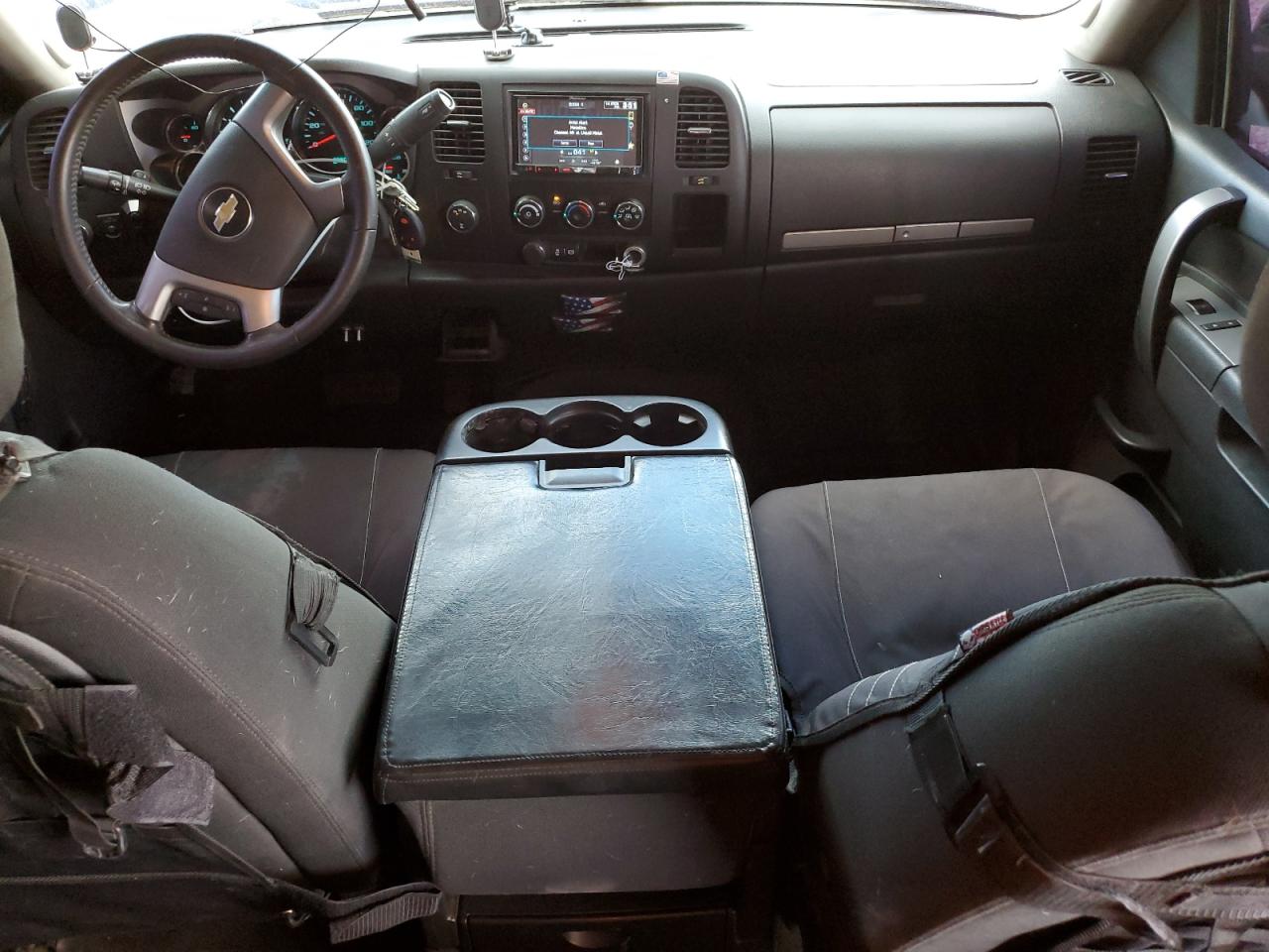 2013 Chevrolet Silverado - Image 8
