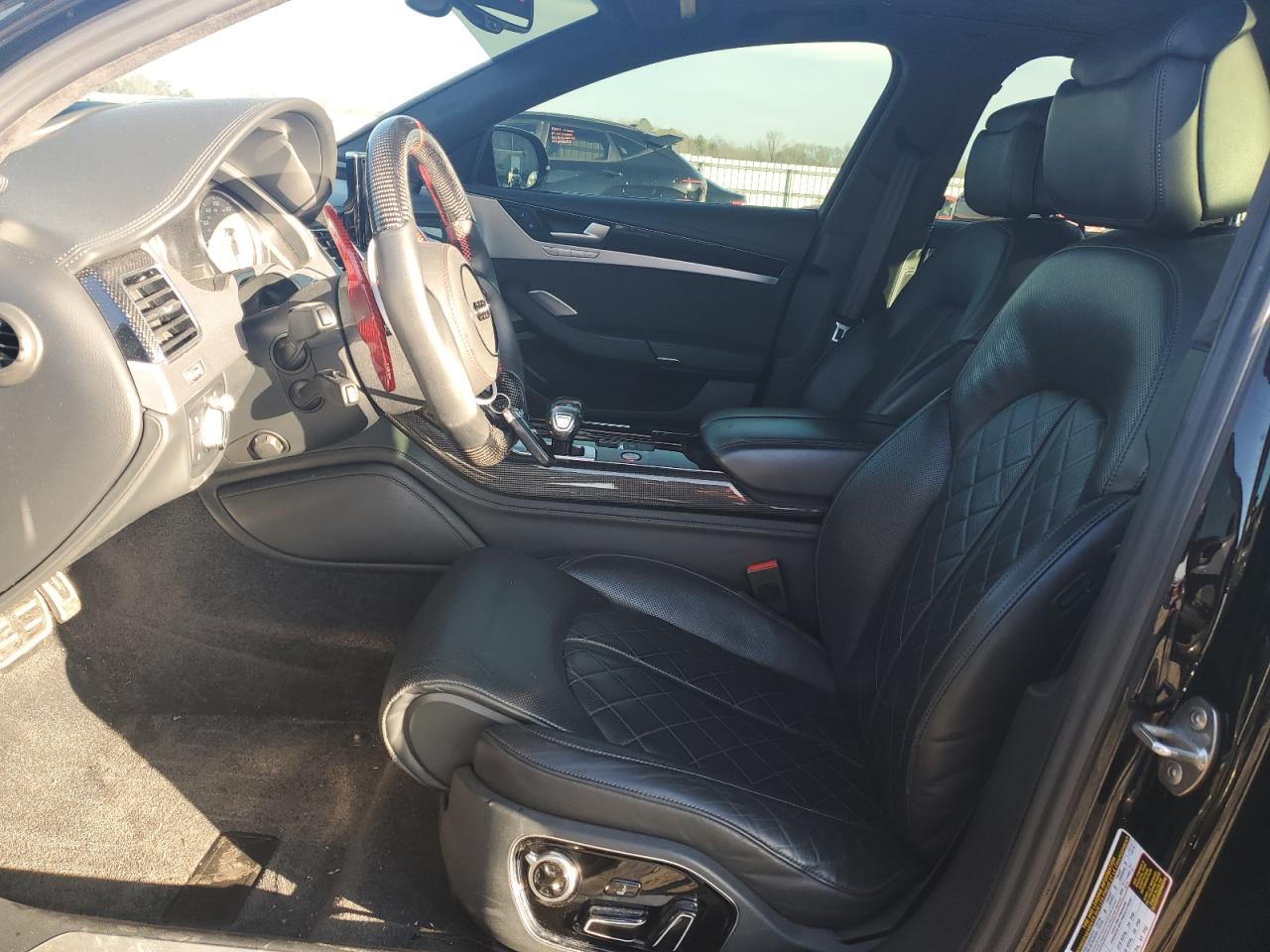 2016 Audi S8 - Image 7