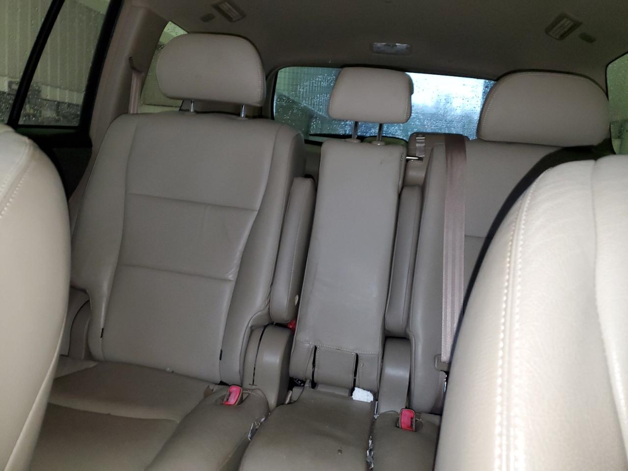 2010 Toyota Highlander - Image 10