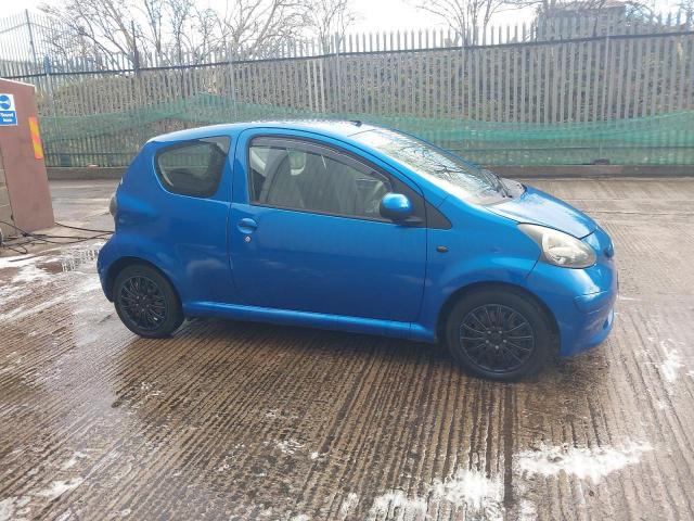 2010 TOYOTA AYGO BLUE