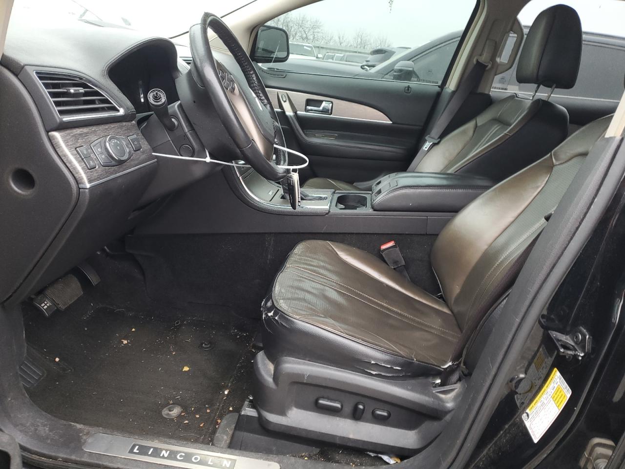 2011 Lincoln MKX - Image 7