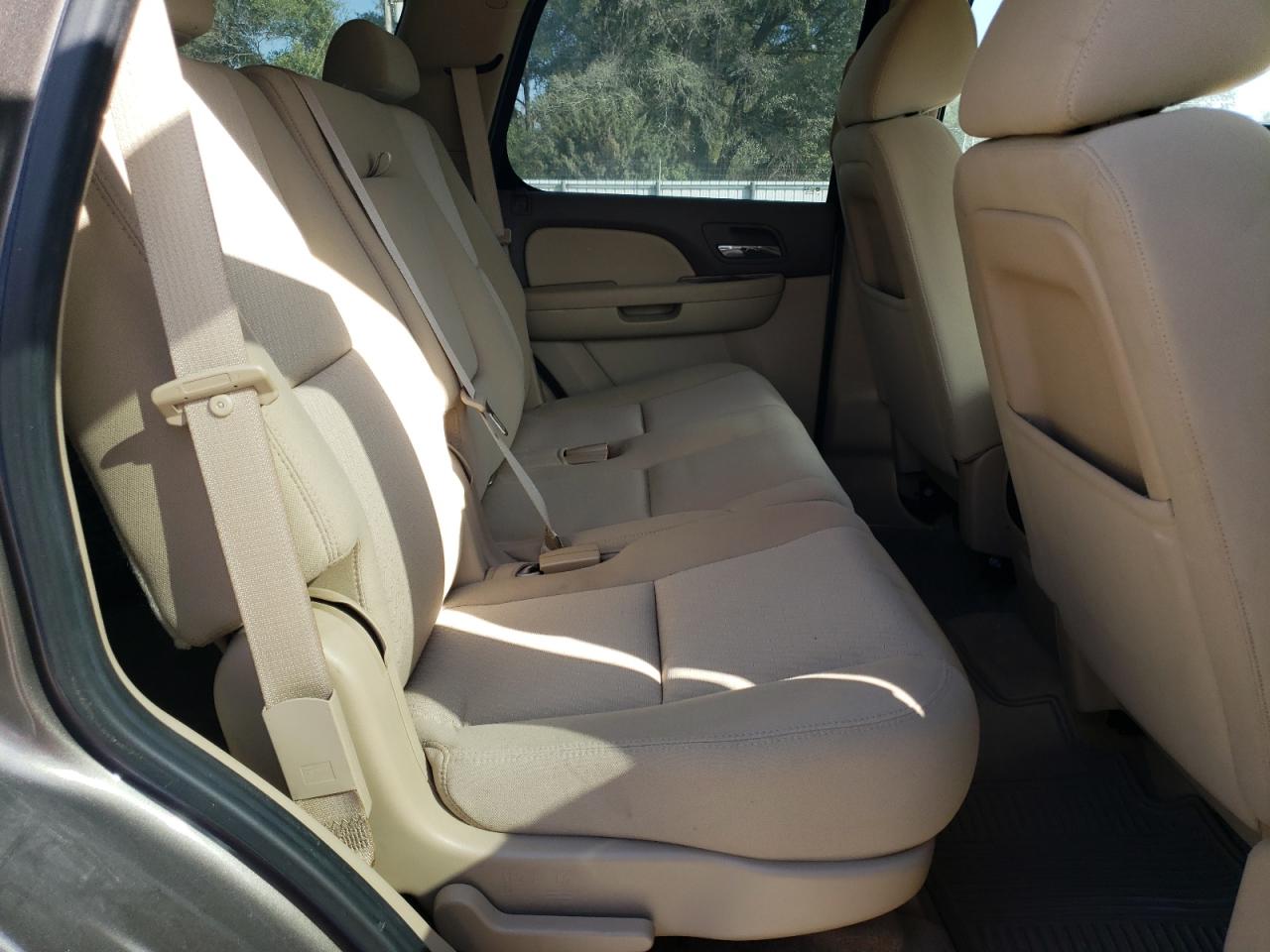 2011 GMC Yukon - Image 11