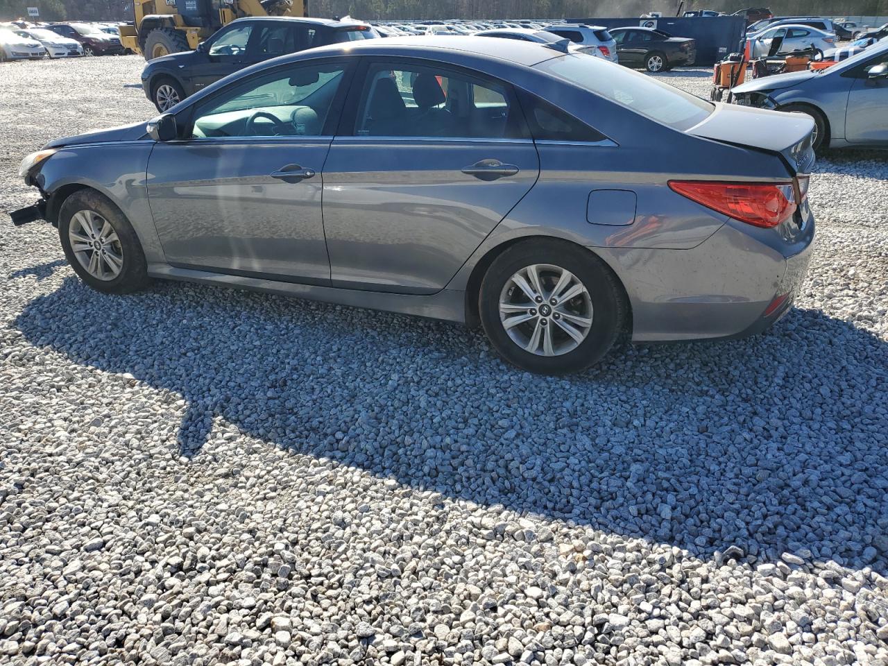 2014 Hyundai Sonata - Image 2