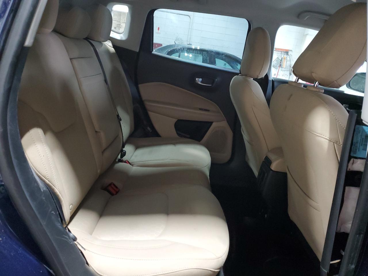 2018 Jeep Compass - Image 11
