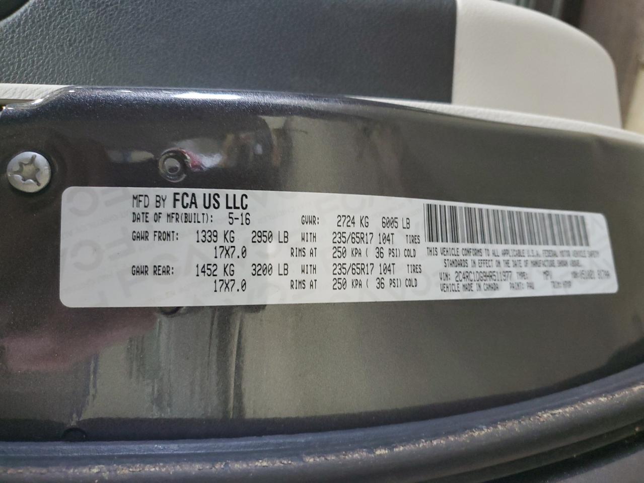 2017 Chrysler Pacifica - Image 13