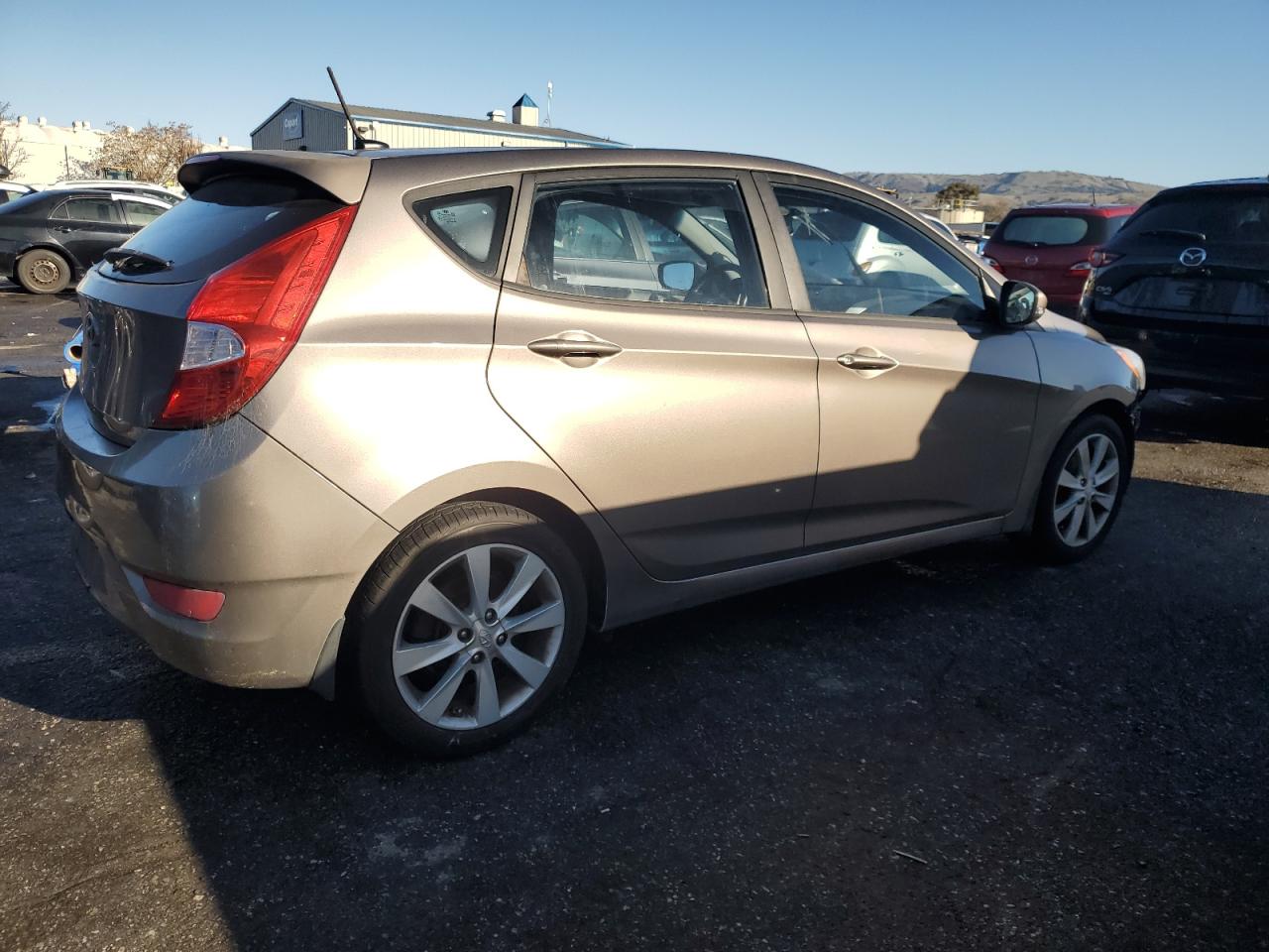 2013 Hyundai Accent - Image 3