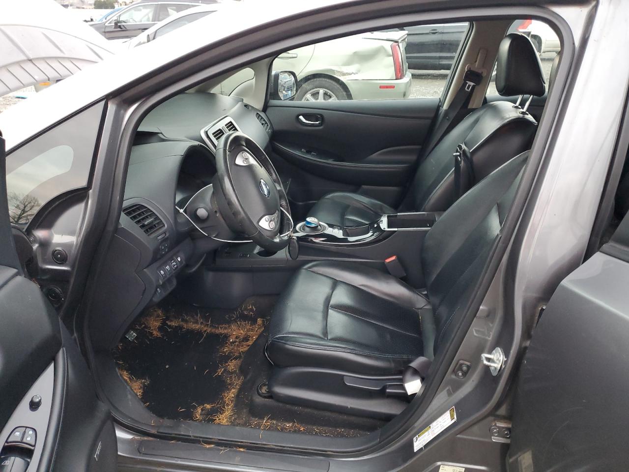 2015 Nissan Leaf - Image 7
