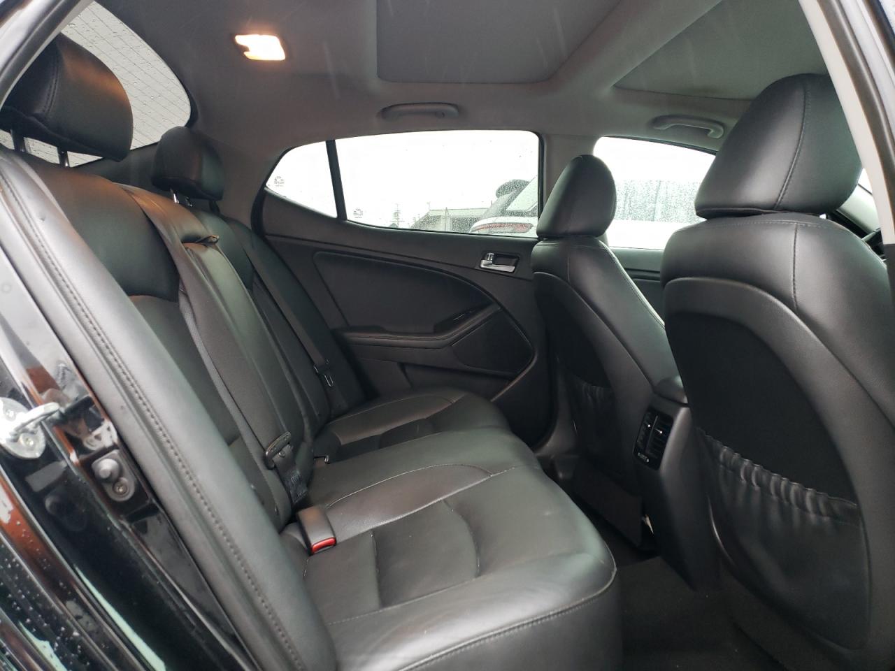 2015 Kia Optima - Image 10